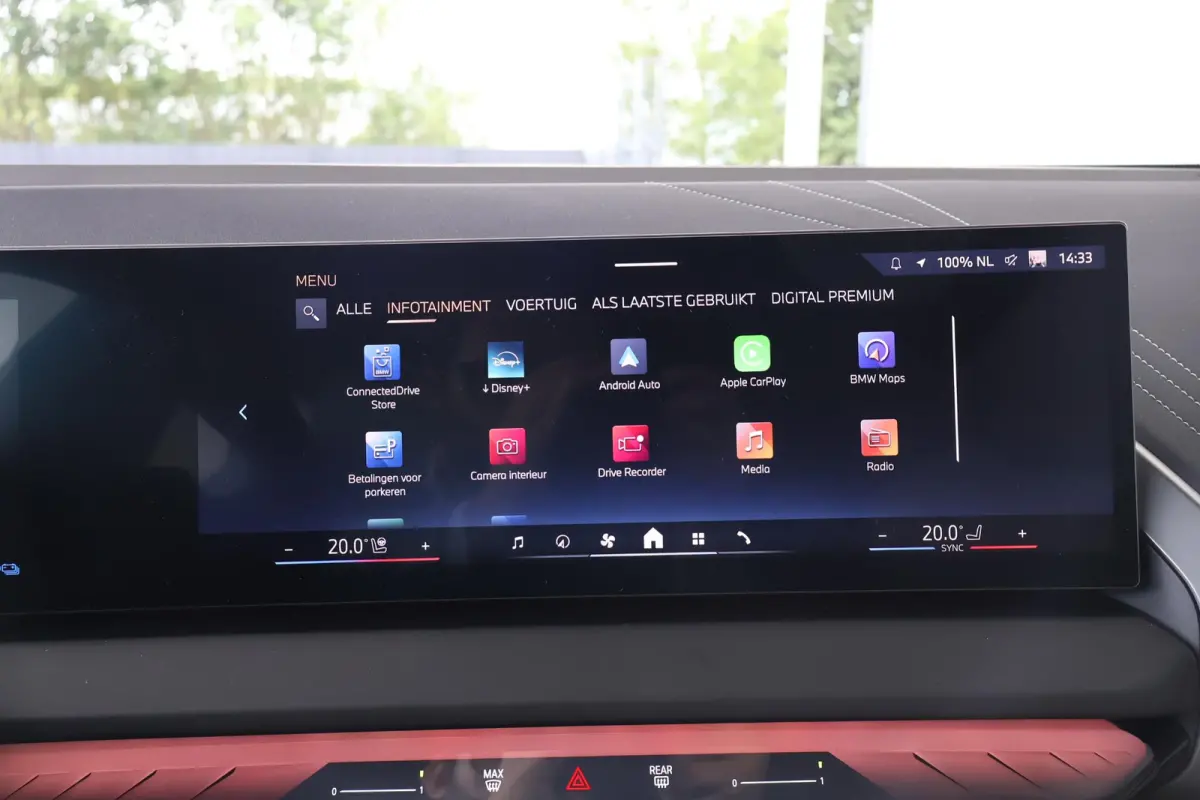 30e xDrive | SOH 100% | M Sport Pro | Harman Kardon | Trekhaak | Glazen Panoramadak | Driving Assistant Professional
