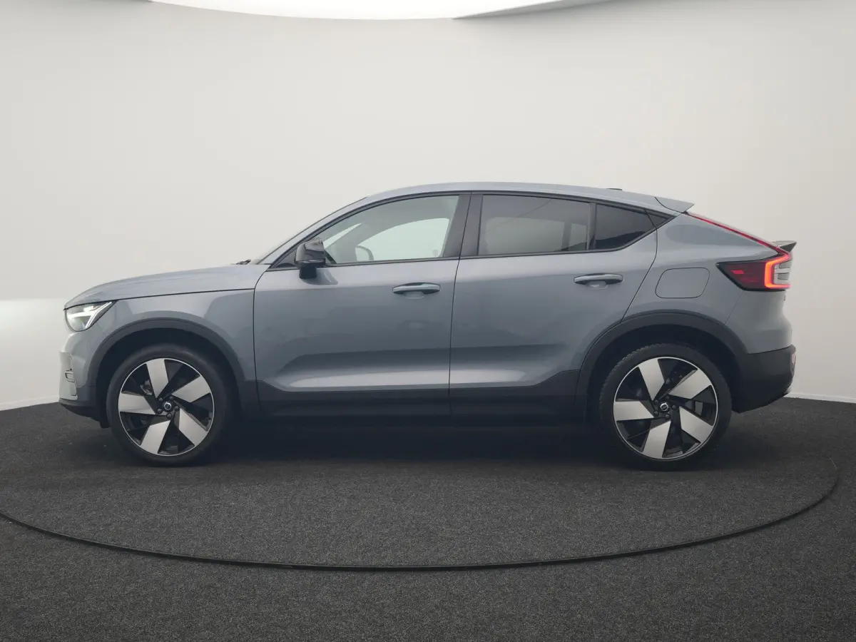 Plus Recharge Pure Electric 69 kWh 231pk SOH 93.5% Dealer O.H. | Trekhaak Af Fabriek | Panodak | Adaptive Cruise | Camera | Alcantara Sportstoelen & Stuur Verwarmd | Keyless | Blis | Google 