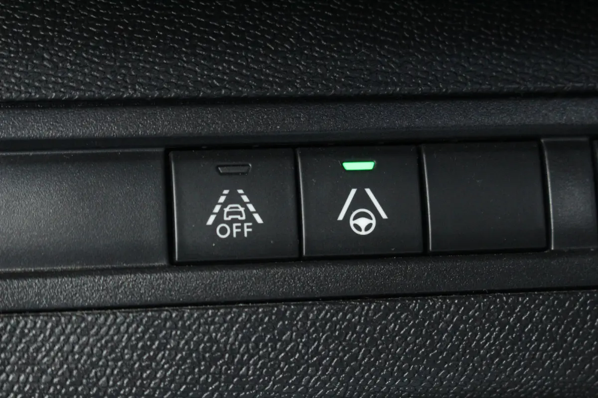 1.2 GT | Pano | Memory | 360 CAM | Adaptive Cruise & Drive Assist | Stoelverw. | Navi | Carplay | | Pano | Memory | 360 CAM | Adaptive Cruise & Drive Assist | Stoelverw. | Navi | Carplay |