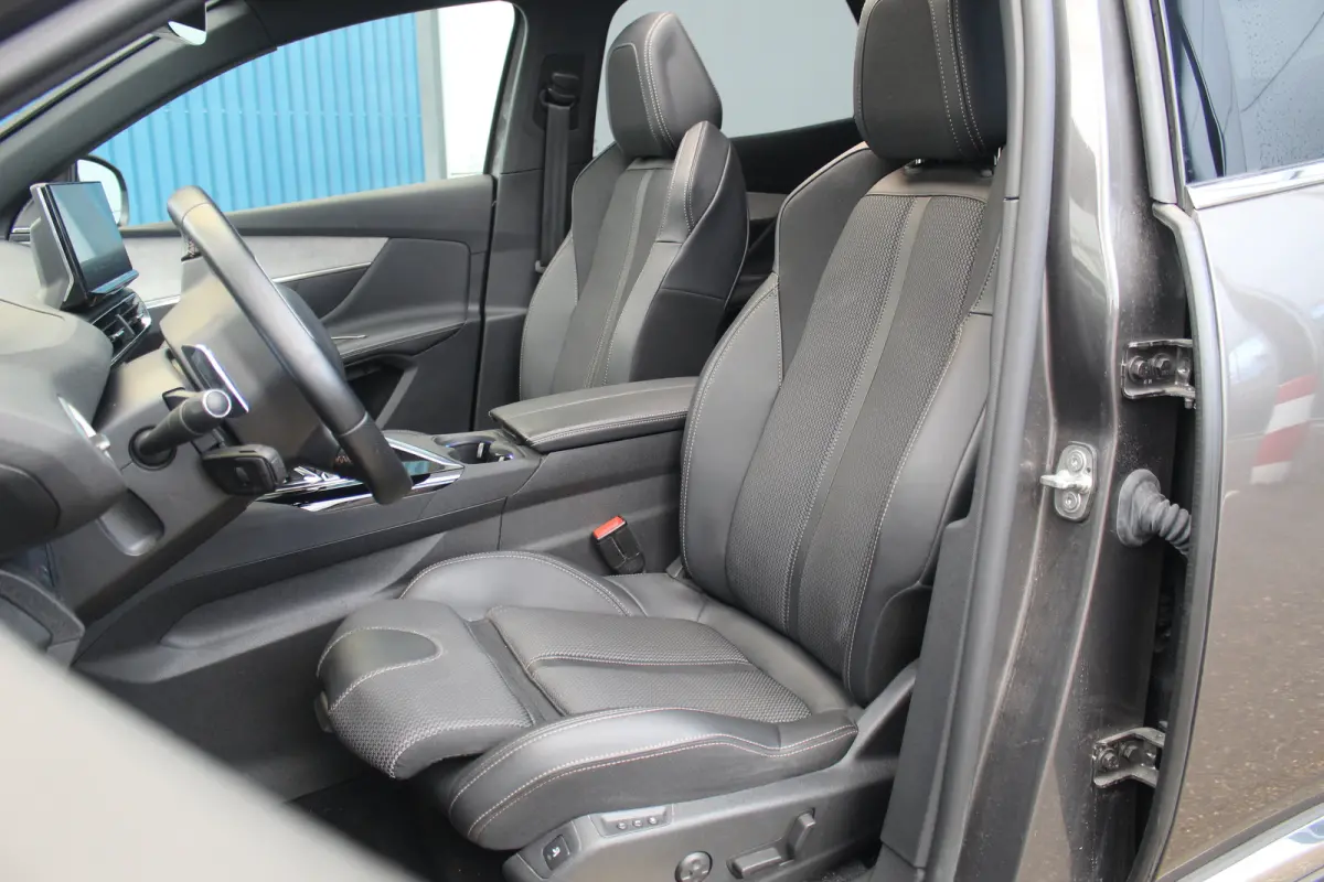 1.2 GT | Pano | Memory | 360 CAM | Adaptive Cruise & Drive Assist | Stoelverw. | Navi | Carplay | | Pano | Memory | 360 CAM | Adaptive Cruise & Drive Assist | Stoelverw. | Navi | Carplay |