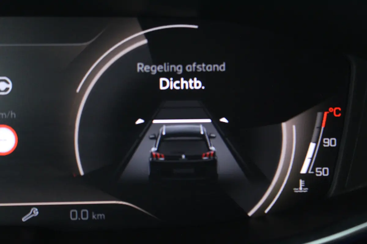 1.2 GT | Pano | Memory | 360 CAM | Adaptive Cruise & Drive Assist | Stoelverw. | Navi | Carplay | | Pano | Memory | 360 CAM | Adaptive Cruise & Drive Assist | Stoelverw. | Navi | Carplay |