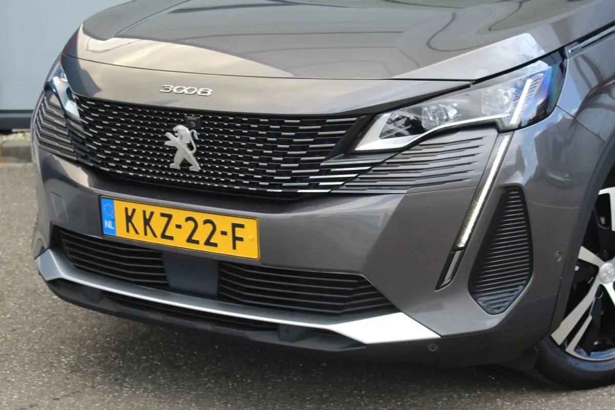 1.2 GT | Pano | Memory | 360 CAM | Adaptive Cruise & Drive Assist | Stoelverw. | Navi | Carplay | | Pano | Memory | 360 CAM | Adaptive Cruise & Drive Assist | Stoelverw. | Navi | Carplay |