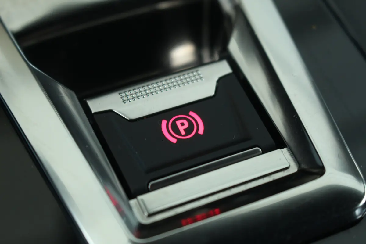 1.2 GT | Pano | Memory | 360 CAM | Adaptive Cruise & Drive Assist | Stoelverw. | Navi | Carplay | | Pano | Memory | 360 CAM | Adaptive Cruise & Drive Assist | Stoelverw. | Navi | Carplay |