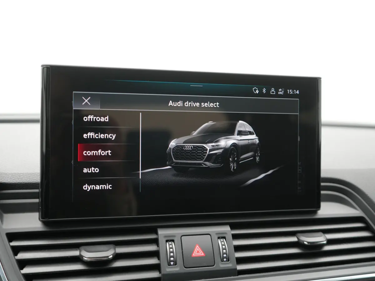 50 TFSI e Pro Line PHEV 300pk Dealer O.H. | Trekhaak Af Fabriek | Head Up | 360 Camera | BLACK PACK| Voorstoelen Verwarmd | Blis | 20"L.M | Virtual Cockpit | Cruise Control | Navigatie | DAB