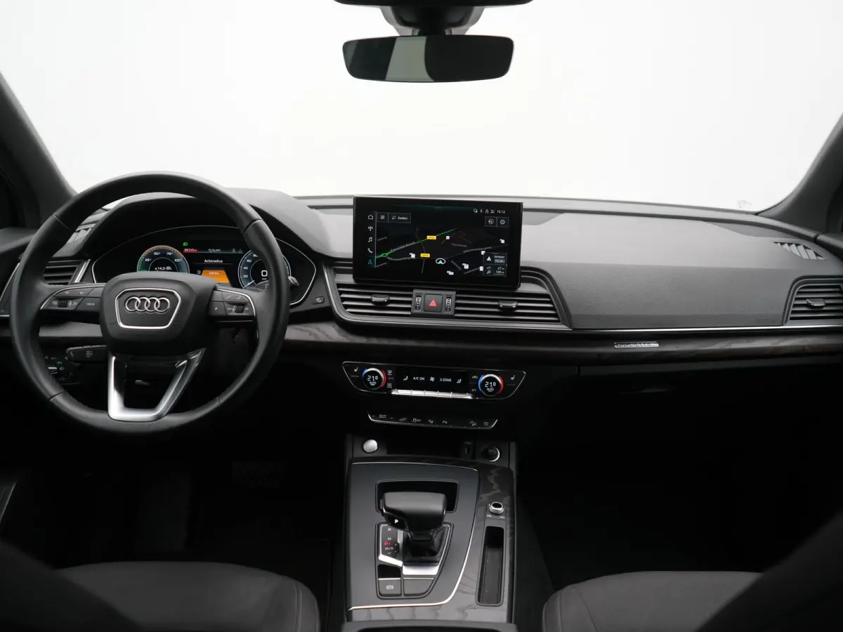 50 TFSI e Pro Line PHEV 300pk Dealer O.H. | Trekhaak Af Fabriek | Head Up | 360 Camera | BLACK PACK| Voorstoelen Verwarmd | Blis | 20"L.M | Virtual Cockpit | Cruise Control | Navigatie | DAB