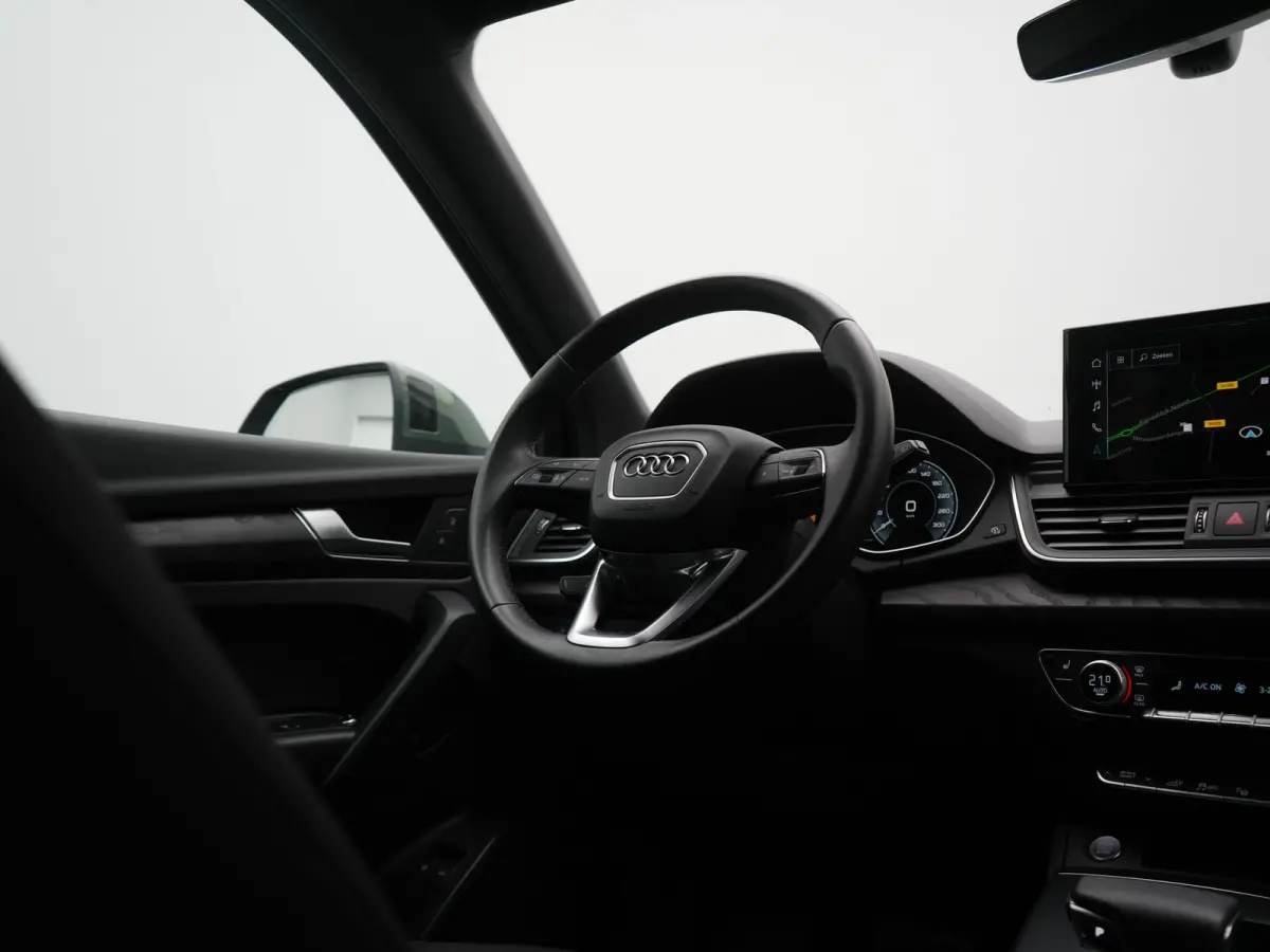 50 TFSI e Pro Line PHEV 300pk Dealer O.H. | Trekhaak Af Fabriek | Head Up | 360 Camera | BLACK PACK| Voorstoelen Verwarmd | Blis | 20"L.M | Virtual Cockpit | Cruise Control | Navigatie | DAB