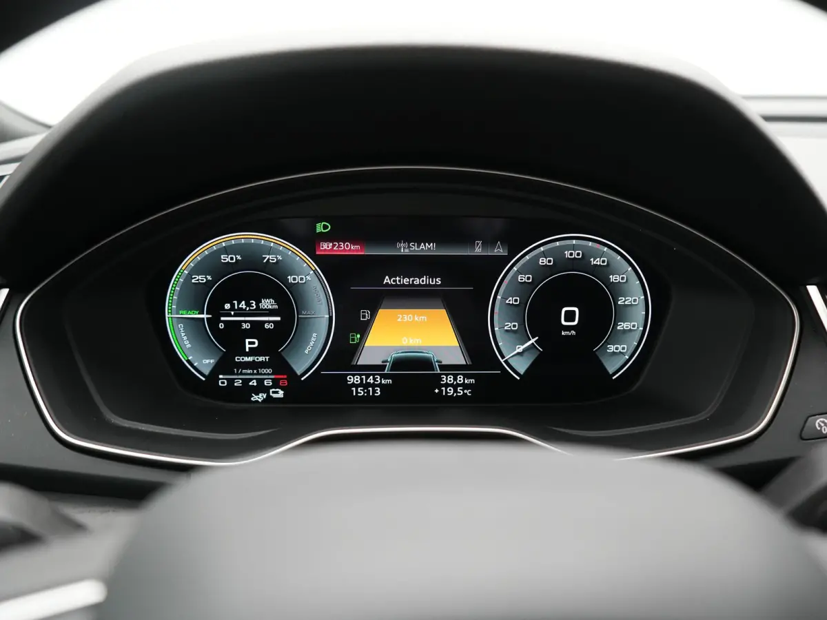50 TFSI e Pro Line PHEV 300pk Dealer O.H. | Trekhaak Af Fabriek | Head Up | 360 Camera | BLACK PACK| Voorstoelen Verwarmd | Blis | 20"L.M | Virtual Cockpit | Cruise Control | Navigatie | DAB