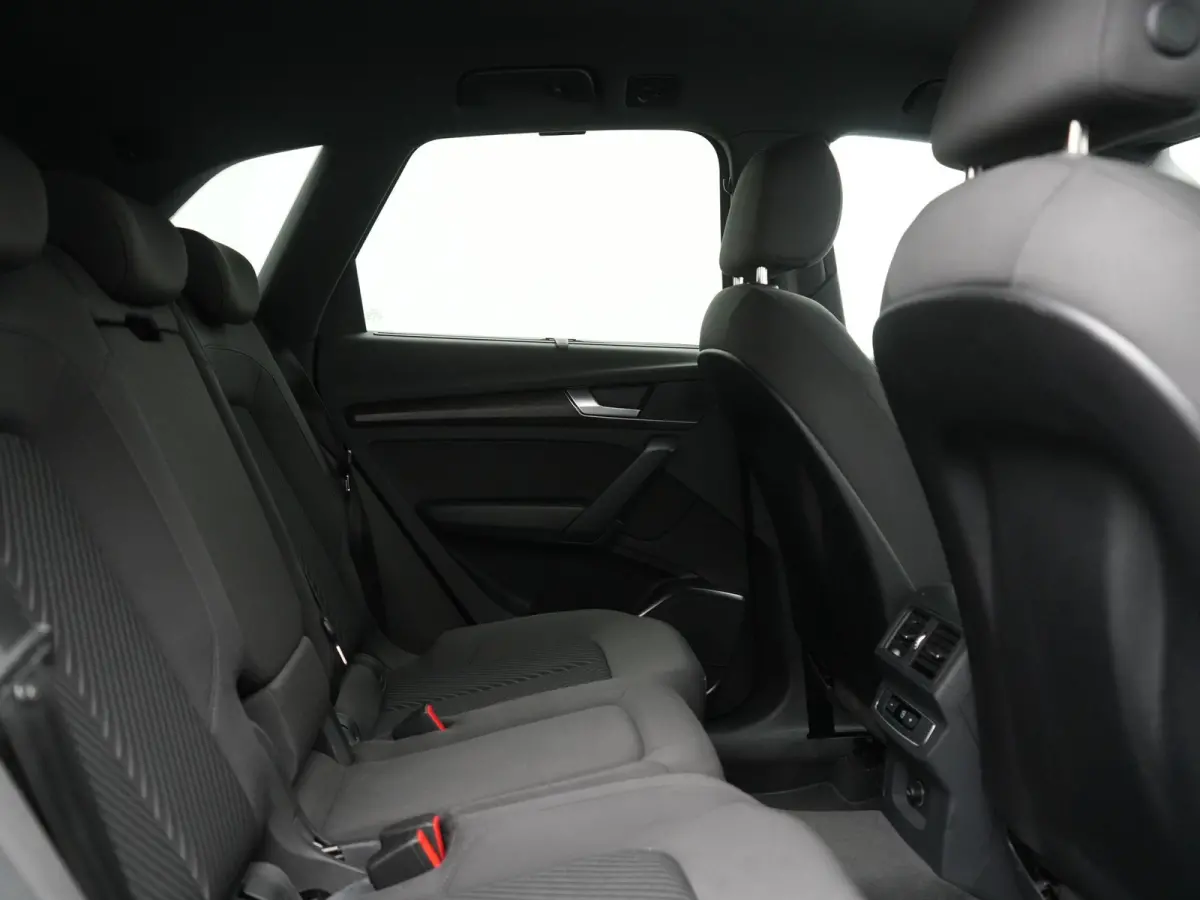50 TFSI e Pro Line PHEV 300pk Dealer O.H. | Trekhaak Af Fabriek | Head Up | 360 Camera | BLACK PACK| Voorstoelen Verwarmd | Blis | 20"L.M | Virtual Cockpit | Cruise Control | Navigatie | DAB