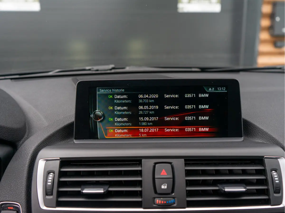 M2 DCT 370PK NIEUWSTAAT I NL-AUTO I NAP I DEALER-ONDERHOUDEN I I 19" I Harman kardon I Leer I Schuifdak I Memory I Camera I Led I Carplay I Carbon I
