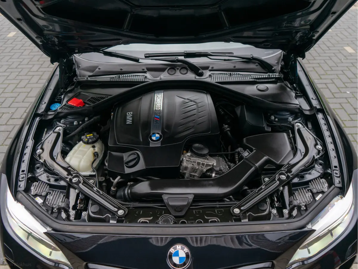 M2 DCT 370PK NIEUWSTAAT I NL-AUTO I NAP I DEALER-ONDERHOUDEN I I 19" I Harman kardon I Leer I Schuifdak I Memory I Camera I Led I Carplay I Carbon I