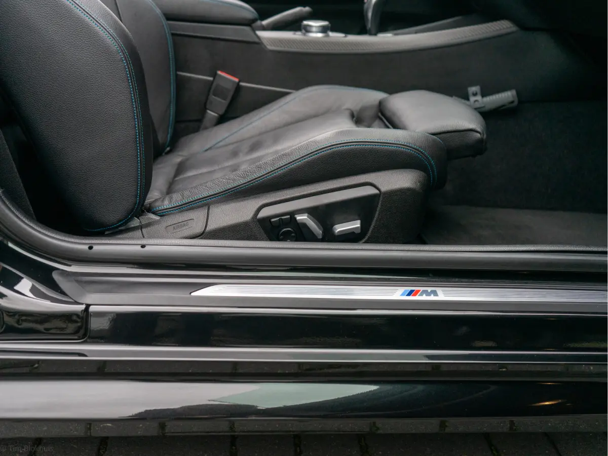 M2 DCT 370PK NIEUWSTAAT I NL-AUTO I NAP I DEALER-ONDERHOUDEN I I 19" I Harman kardon I Leer I Schuifdak I Memory I Camera I Led I Carplay I Carbon I
