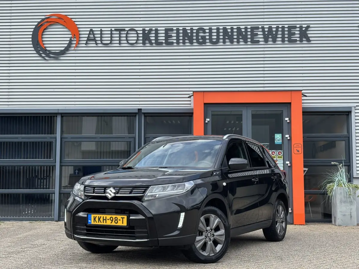 1.5 Hybrid Select / Allseason Banden / Navi / Stoelverwarming / Applecarplay/AndroidAuto /