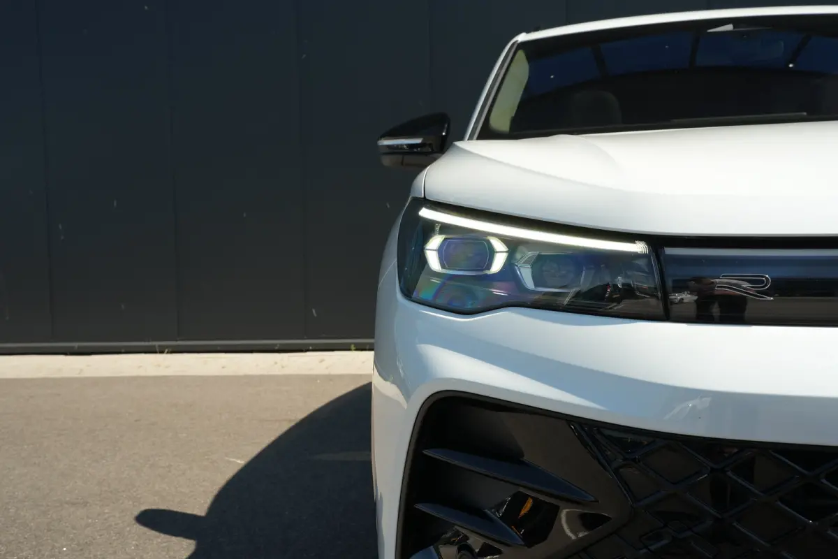 1.5 eHybrid 272pk R-Line Edition | Panoramadak | Trekhaak | Leder | 20" | Stoelverwarming & Ventilatie