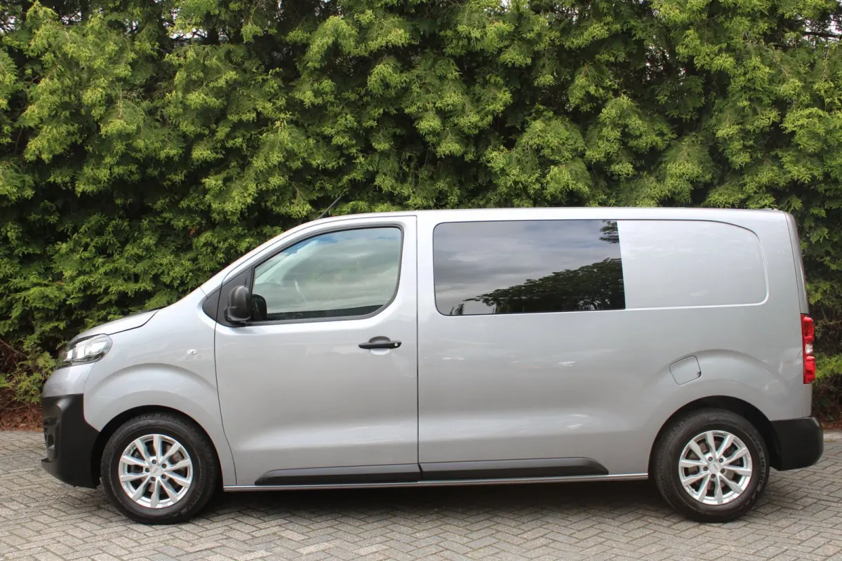 2.0 BlueHDi 145 S&S L2 145PK Automaat | Parkeercamera | Navigatie | Stoelverwarming
