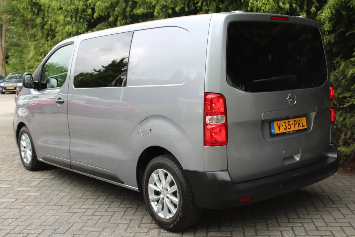 2.0 BlueHDi 145 S&S L2 145PK Automaat | Parkeercamera | Navigatie | Stoelverwarming