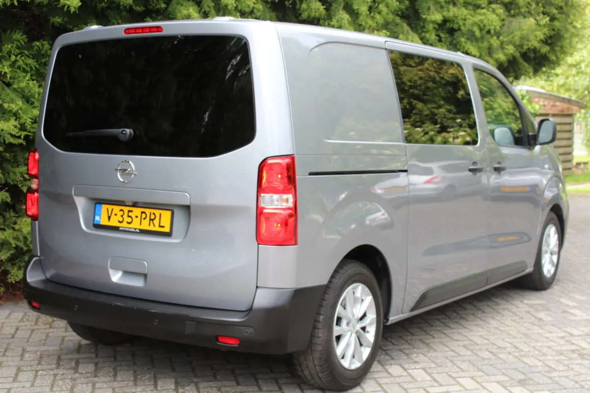 2.0 BlueHDi 145 S&S L2 145PK Automaat | Parkeercamera | Navigatie | Stoelverwarming