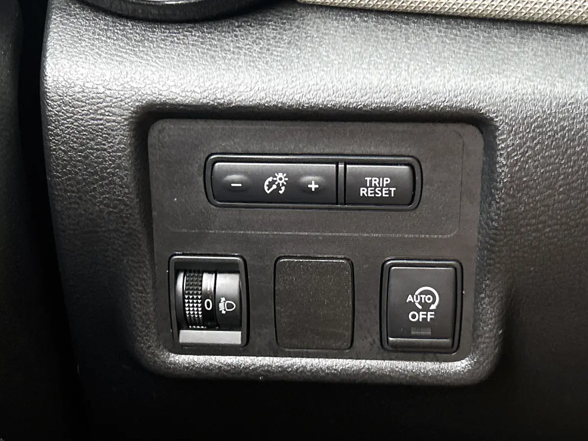 0.9 IG-T N-Connecta | CAMERA | NAVI | CLIMAT CONTROL | PARK. SENSOREN