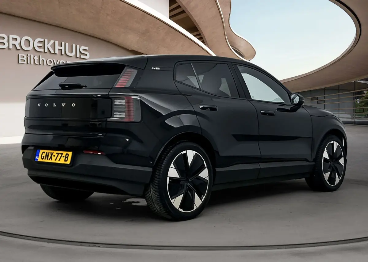 Twin Motor Performance Ultra 69 kWh | 20"LM Velgen | Climate Pack | Getint glas | Panoramadak | Harman/Kardon | Adaptive Cruise Control & Pilot Assist|