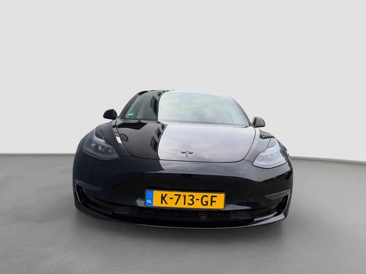 Long Range AWD 75kWh 351pk | Camera | Leder | Panoramadak | LED | Cruisecontrol adaptief | Elec. bed. stoelen | Metallic lak | Stoelverwarming | Navigatie