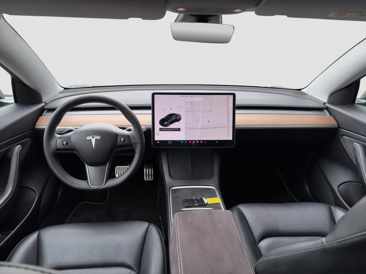 Long Range AWD 75kWh 351pk | Camera | Leder | Panoramadak | LED | Cruisecontrol adaptief | Elec. bed. stoelen | Metallic lak | Stoelverwarming | Navigatie