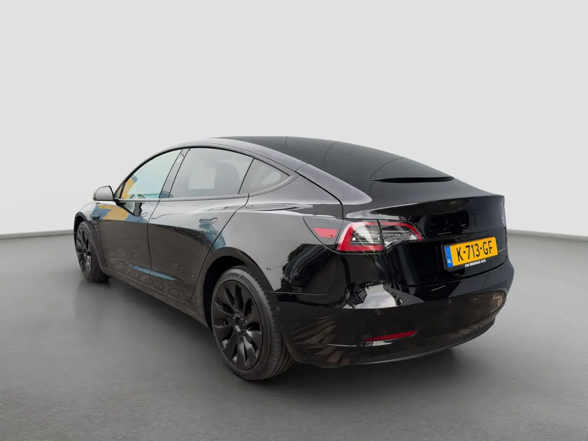 Long Range AWD 75kWh 351pk | Camera | Leder | Panoramadak | LED | Cruisecontrol adaptief | Elec. bed. stoelen | Metallic lak | Stoelverwarming | Navigatie