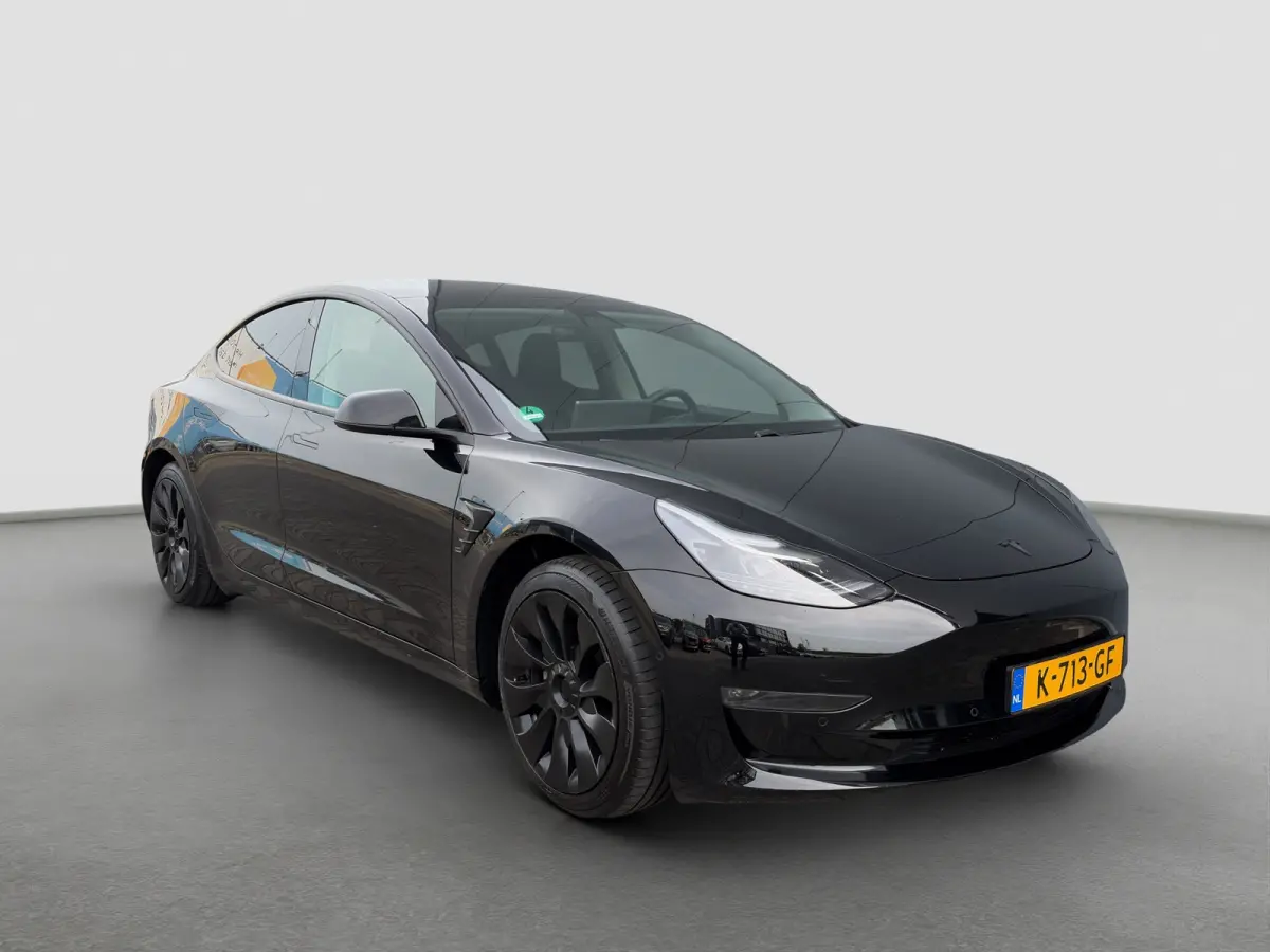 Long Range AWD 75kWh 351pk | Camera | Leder | Panoramadak | LED | Cruisecontrol adaptief | Elec. bed. stoelen | Metallic lak | Stoelverwarming | Navigatie