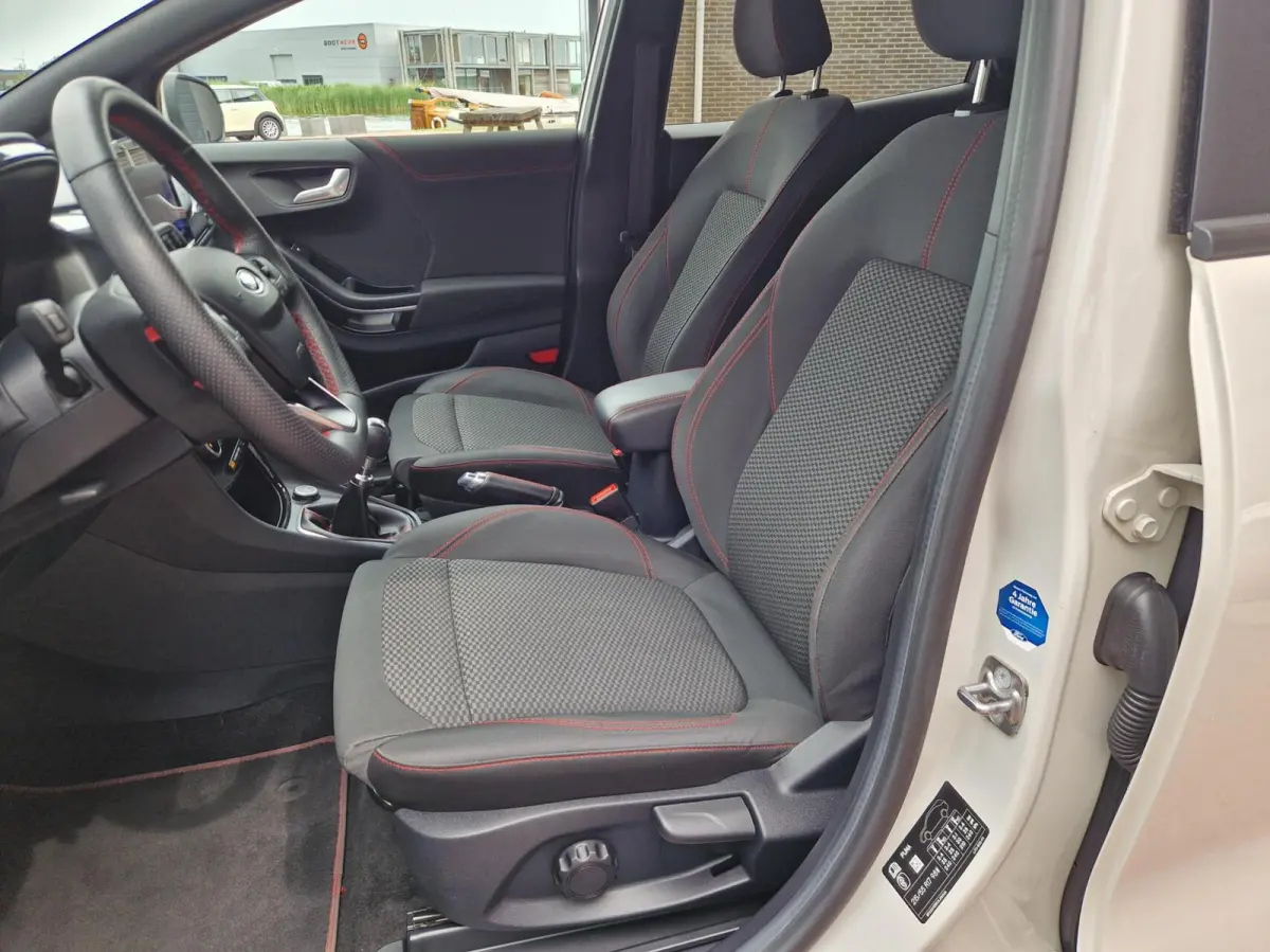 1.0 EcoBoost ST-Line X 12MND BOVAG GAR|NAVI|CAMERA|AFN. TREKHAAK|STOELVERW|STUURVERW