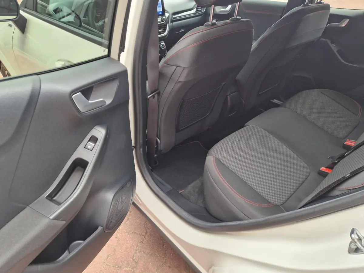 1.0 EcoBoost ST-Line X 12MND BOVAG GAR|NAVI|CAMERA|AFN. TREKHAAK|STOELVERW|STUURVERW
