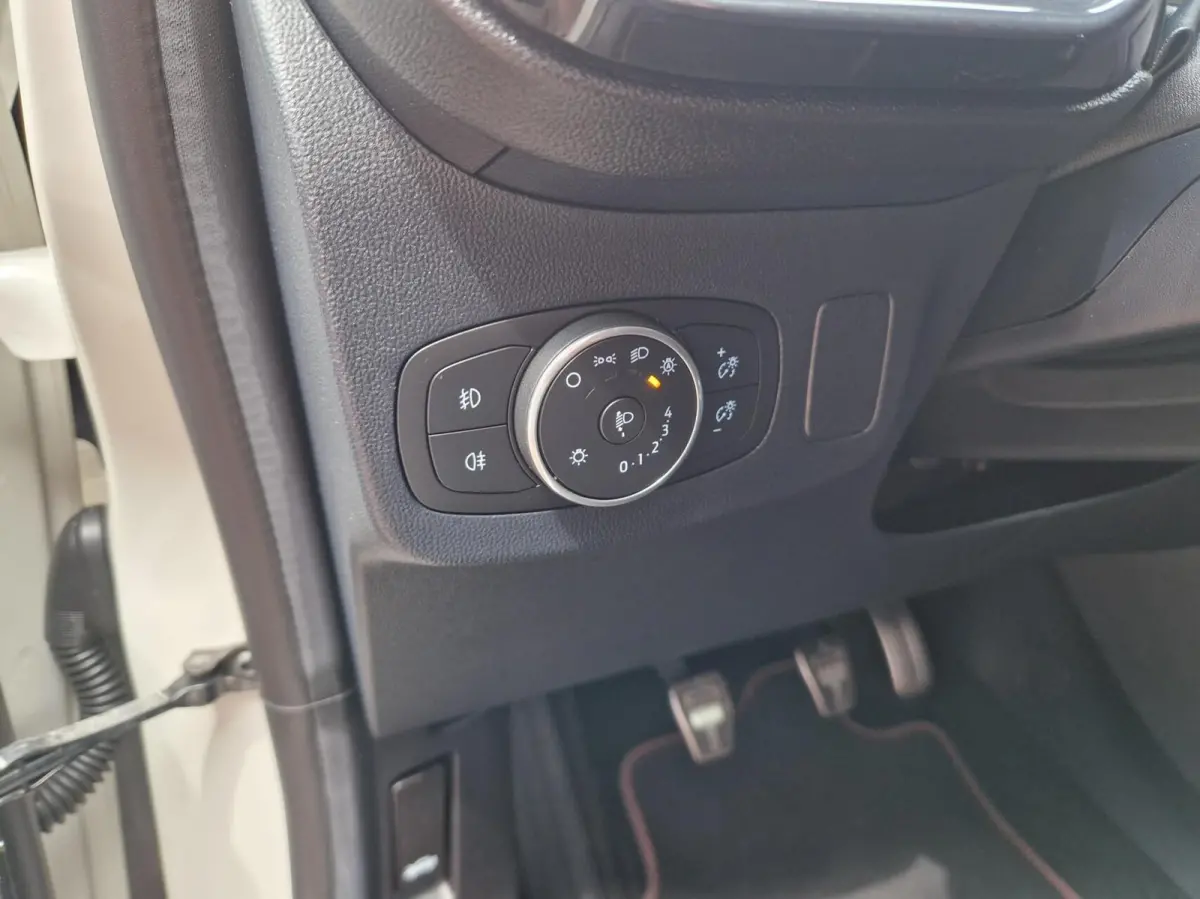 1.0 EcoBoost ST-Line X 12MND BOVAG GAR|NAVI|CAMERA|AFN. TREKHAAK|STOELVERW|STUURVERW