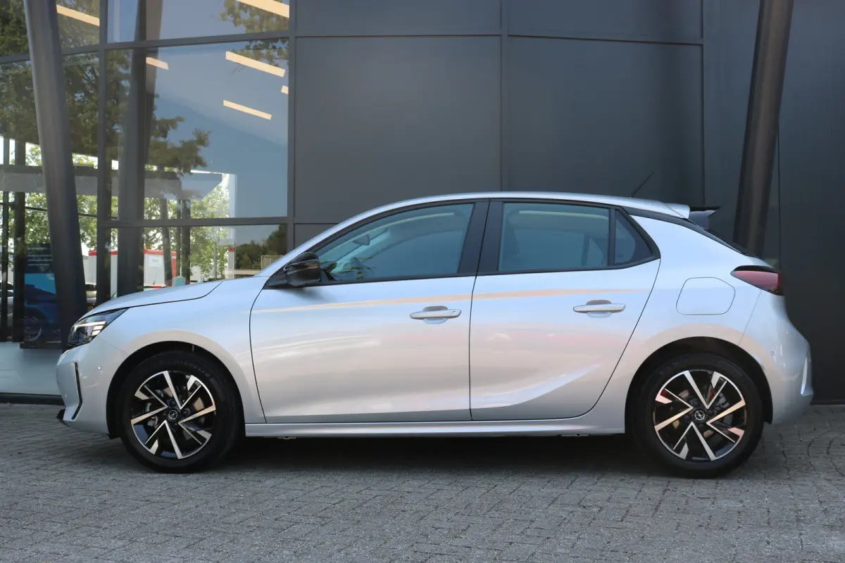 1.2 Turbo Hybrid Edition Voorstoelen & Stuur verwarmd | Cruise | Dodehoek | Apple Carplay/Android | LED |
