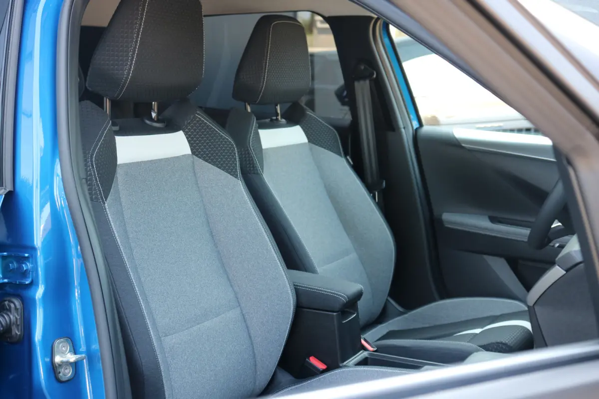 GS 44 kWh | Navi | Camera | DAB | Dodehoek | Climate | LMV 17 " | Apple Carplay/Android |