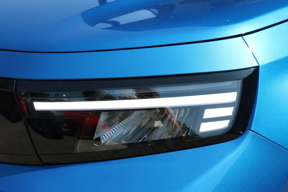 GS 44 kWh | Navi | Camera | DAB | Dodehoek | Climate | LMV 17 " | Apple Carplay/Android |