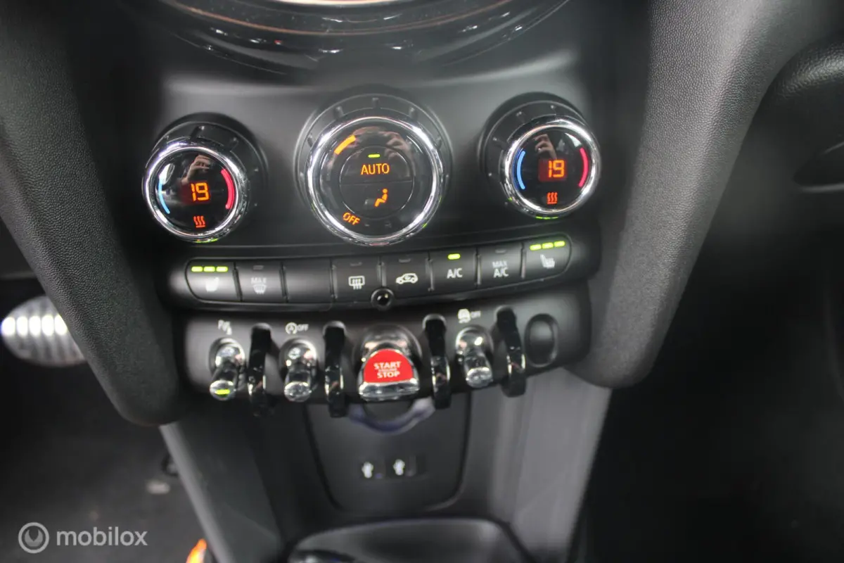 1.5 Cooper Salt *JCW PAKKET* | Automaat | Leer | Head-Up | Harman Kardon | NL Auto.