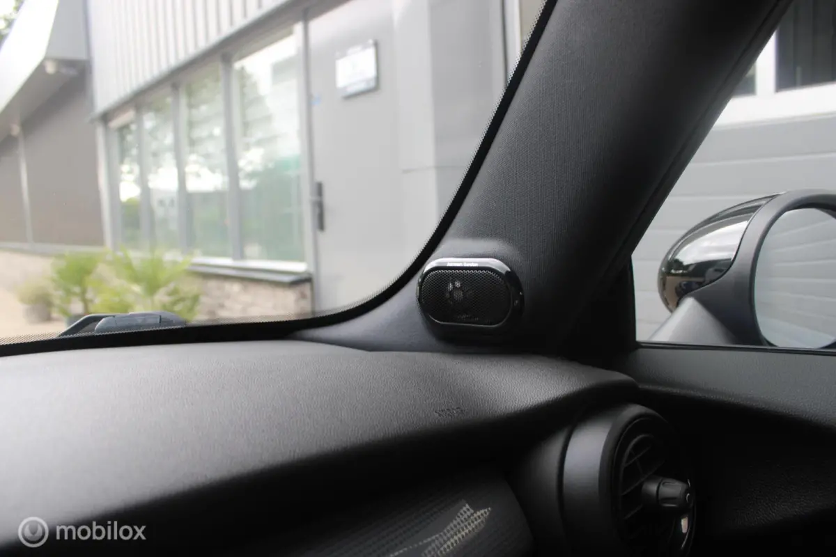 1.5 Cooper Salt *JCW PAKKET* | Automaat | Leer | Head-Up | Harman Kardon | NL Auto.