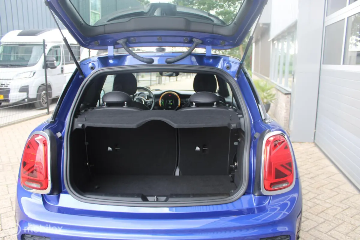 1.5 Cooper Salt *JCW PAKKET* | Automaat | Leer | Head-Up | Harman Kardon | NL Auto.