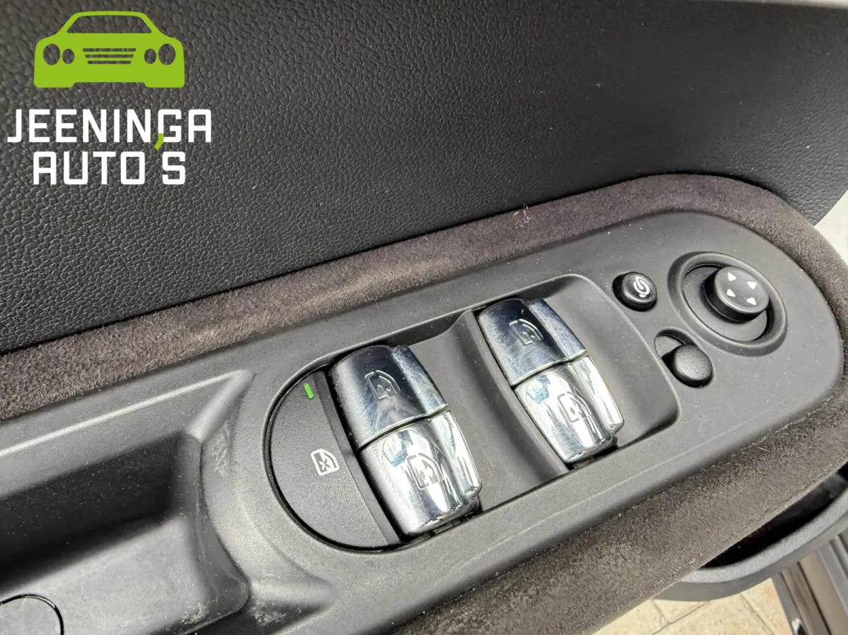 2.0 Cooper S MINI Yours|Pano|Stoelverwarming|Clima|Memory