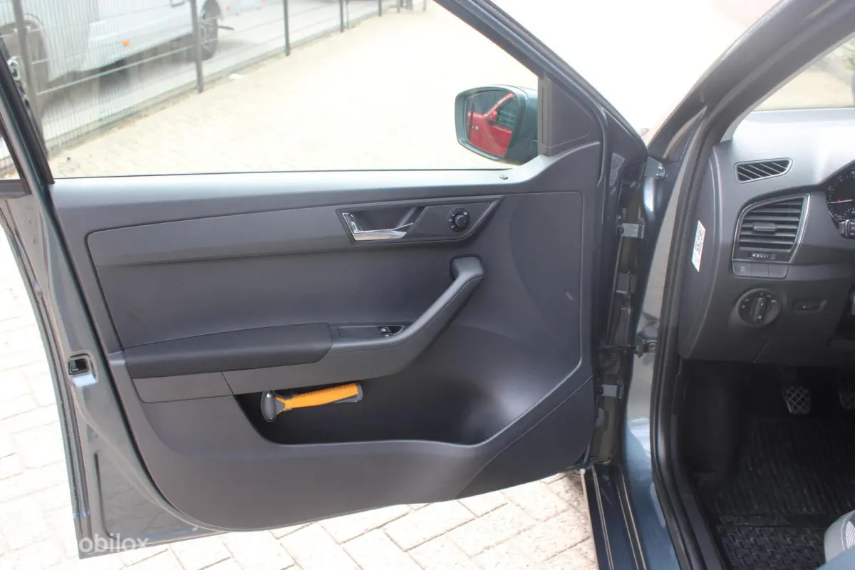 1.0 TSI Ambition 1e Eigenaar NL Auto | Airco | Cruise | Navigatie | Parkeersensoren.
