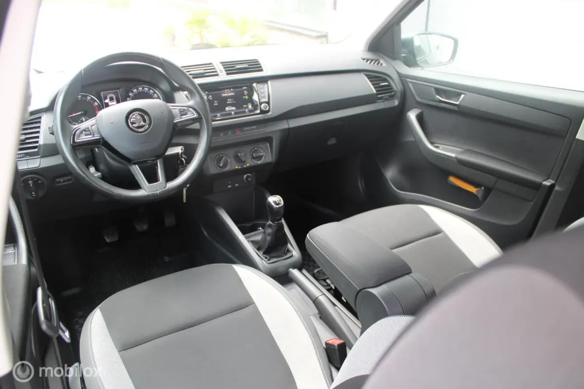 1.0 TSI Ambition 1e Eigenaar NL Auto | Airco | Cruise | Navigatie | Parkeersensoren.