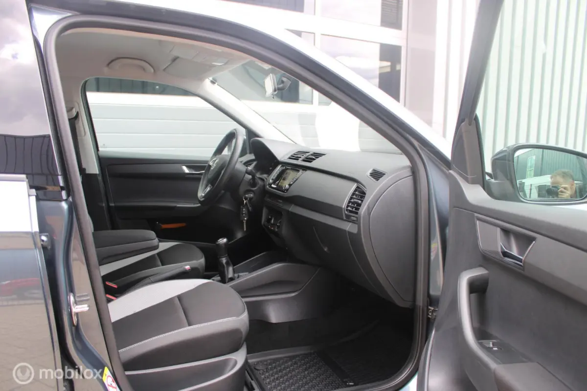 1.0 TSI Ambition 1e Eigenaar NL Auto | Airco | Cruise | Navigatie | Parkeersensoren.