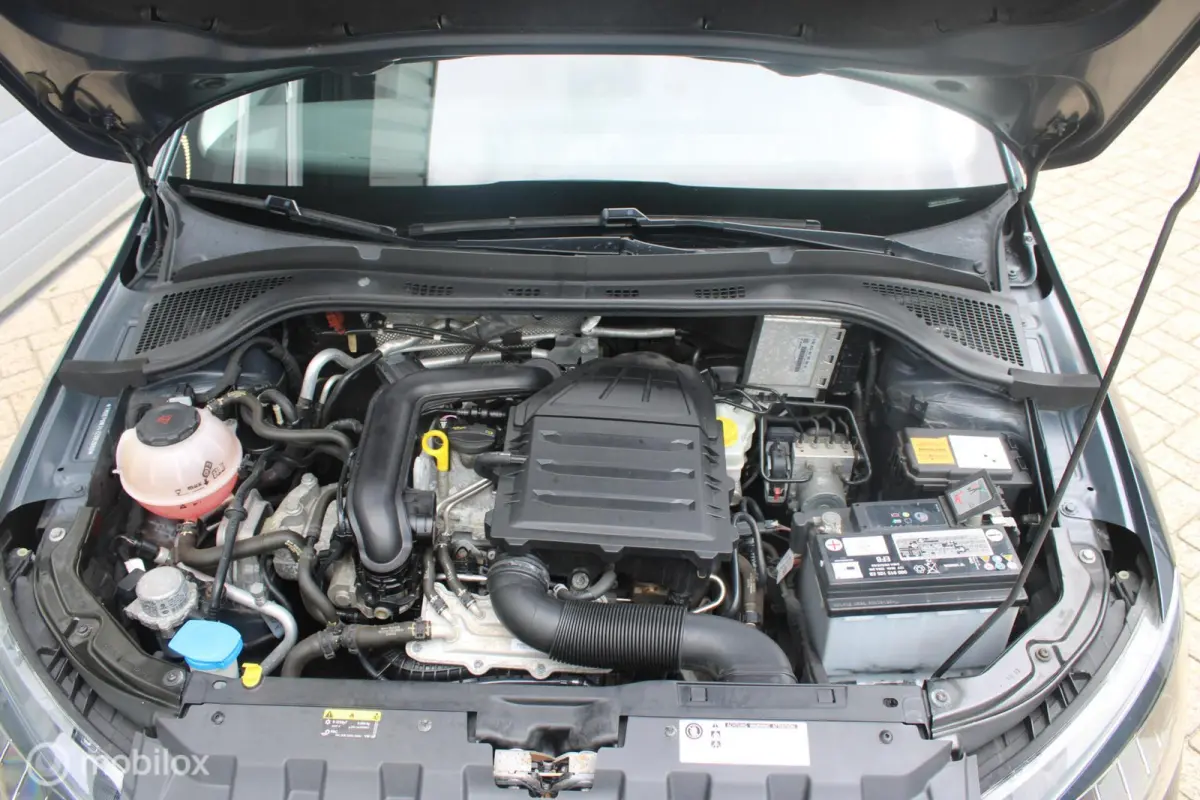 1.0 TSI Ambition 1e Eigenaar NL Auto | Airco | Cruise | Navigatie | Parkeersensoren.