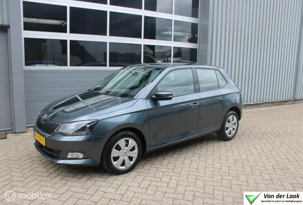 1.0 TSI Ambition 1e Eigenaar NL Auto | Airco | Cruise | Navigatie | Parkeersensoren.