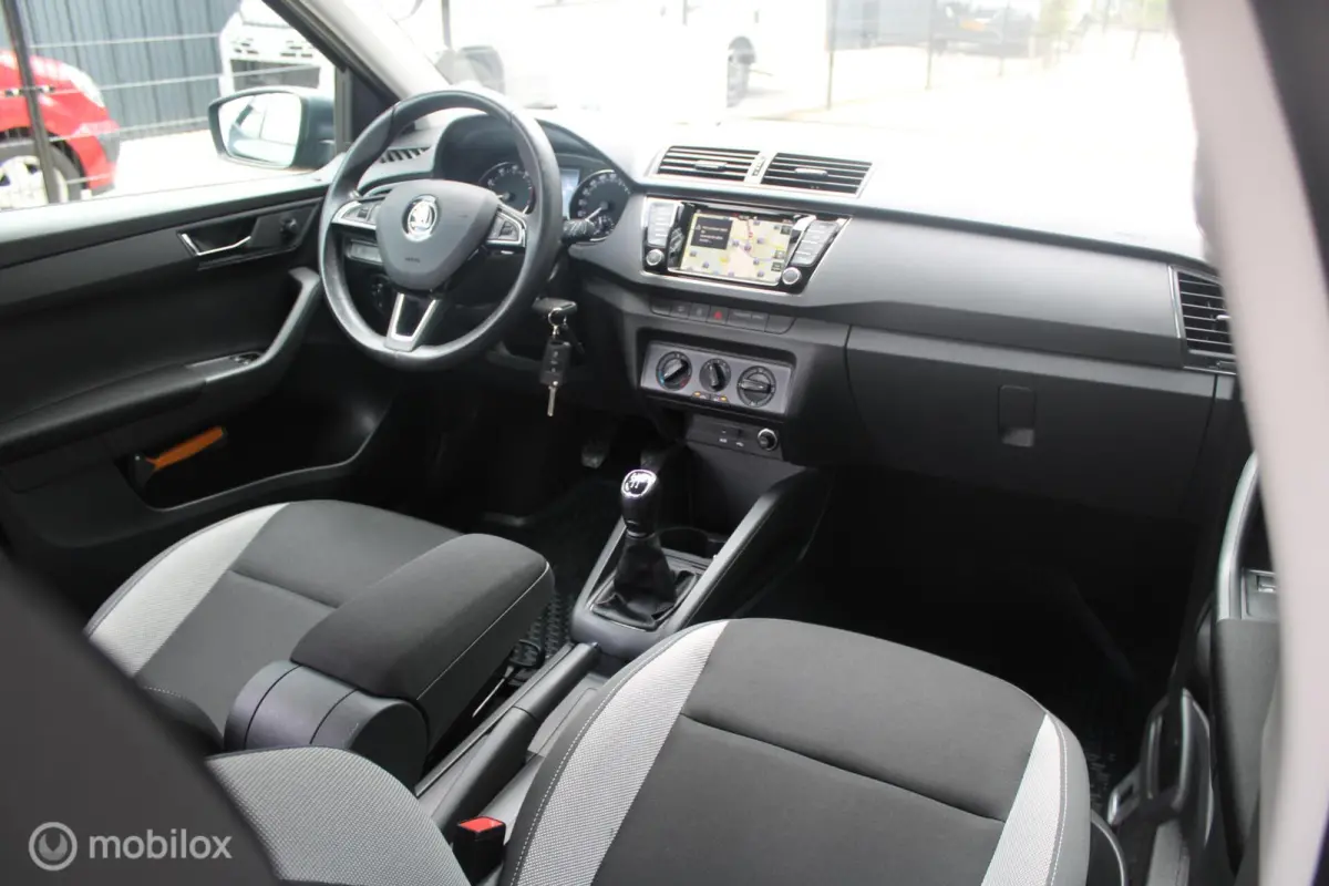 1.0 TSI Ambition 1e Eigenaar NL Auto | Airco | Cruise | Navigatie | Parkeersensoren.