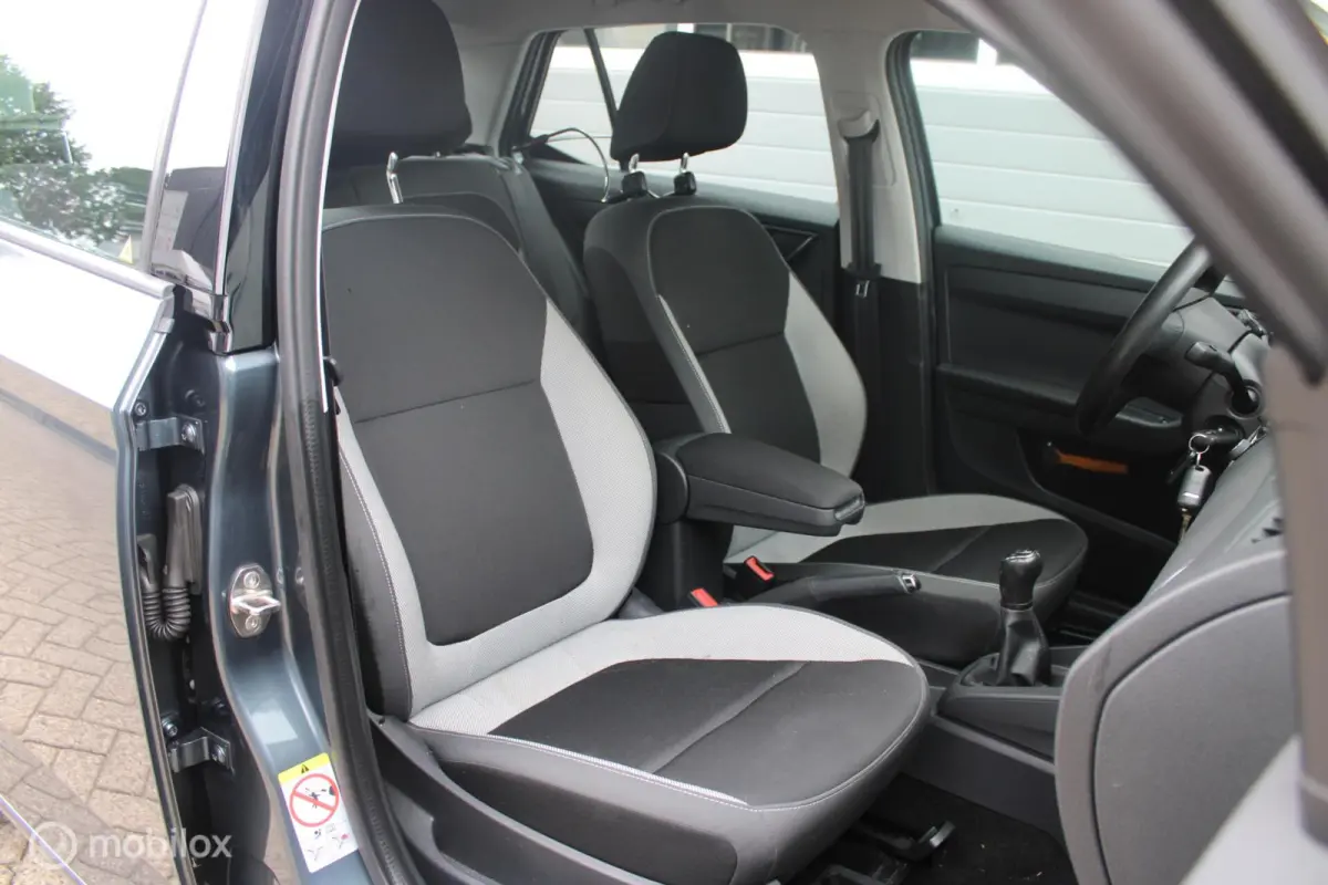 1.0 TSI Ambition 1e Eigenaar NL Auto | Airco | Cruise | Navigatie | Parkeersensoren.
