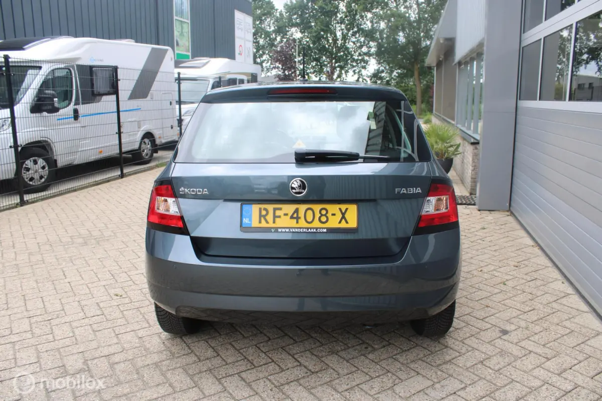 1.0 TSI Ambition 1e Eigenaar NL Auto | Airco | Cruise | Navigatie | Parkeersensoren.