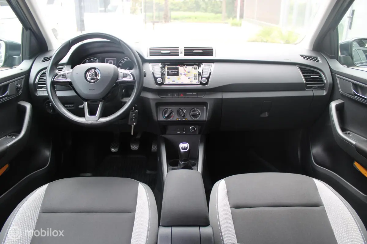 1.0 TSI Ambition 1e Eigenaar NL Auto | Airco | Cruise | Navigatie | Parkeersensoren.
