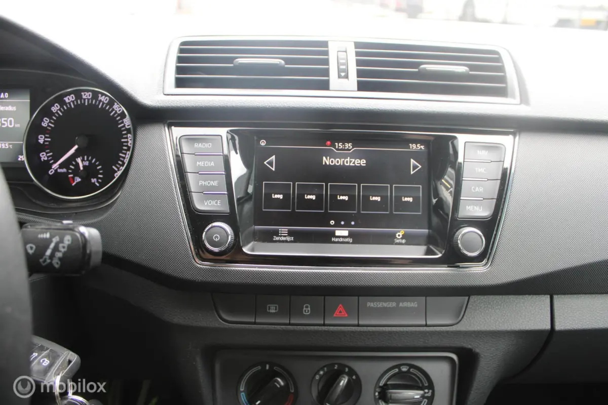 1.0 TSI Ambition 1e Eigenaar NL Auto | Airco | Cruise | Navigatie | Parkeersensoren.