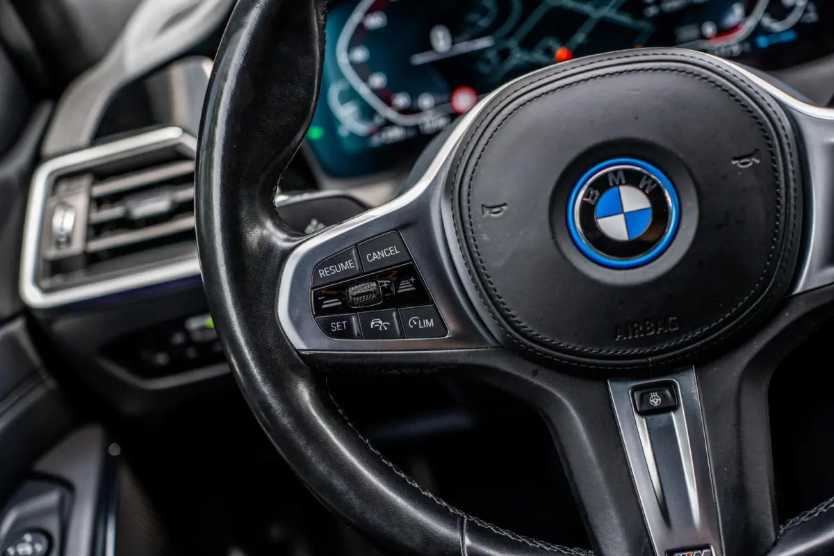 320e xDrive|PANO|SFEER|CAMERA|ACC|17''