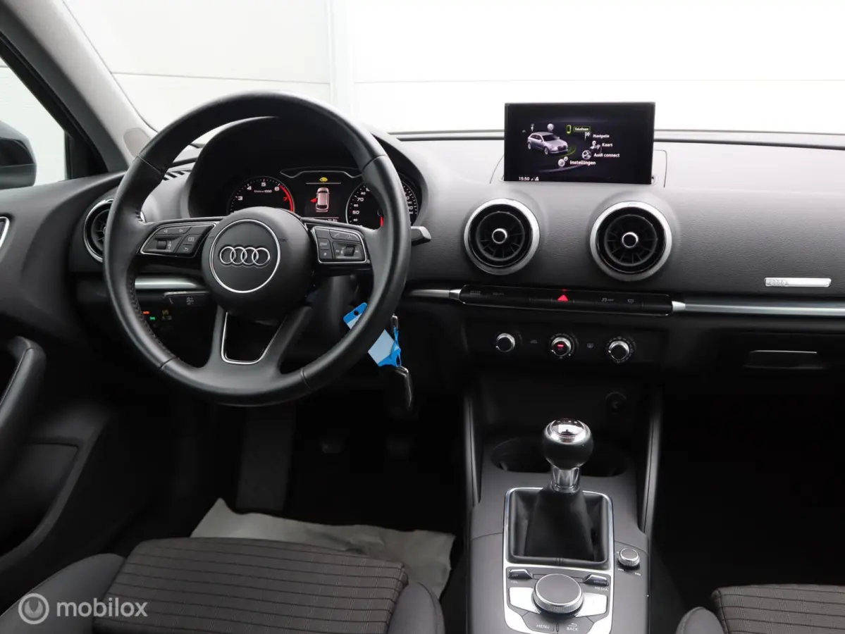 1.0 TFSI LED pdc Airco Cruise Navi 17 inch