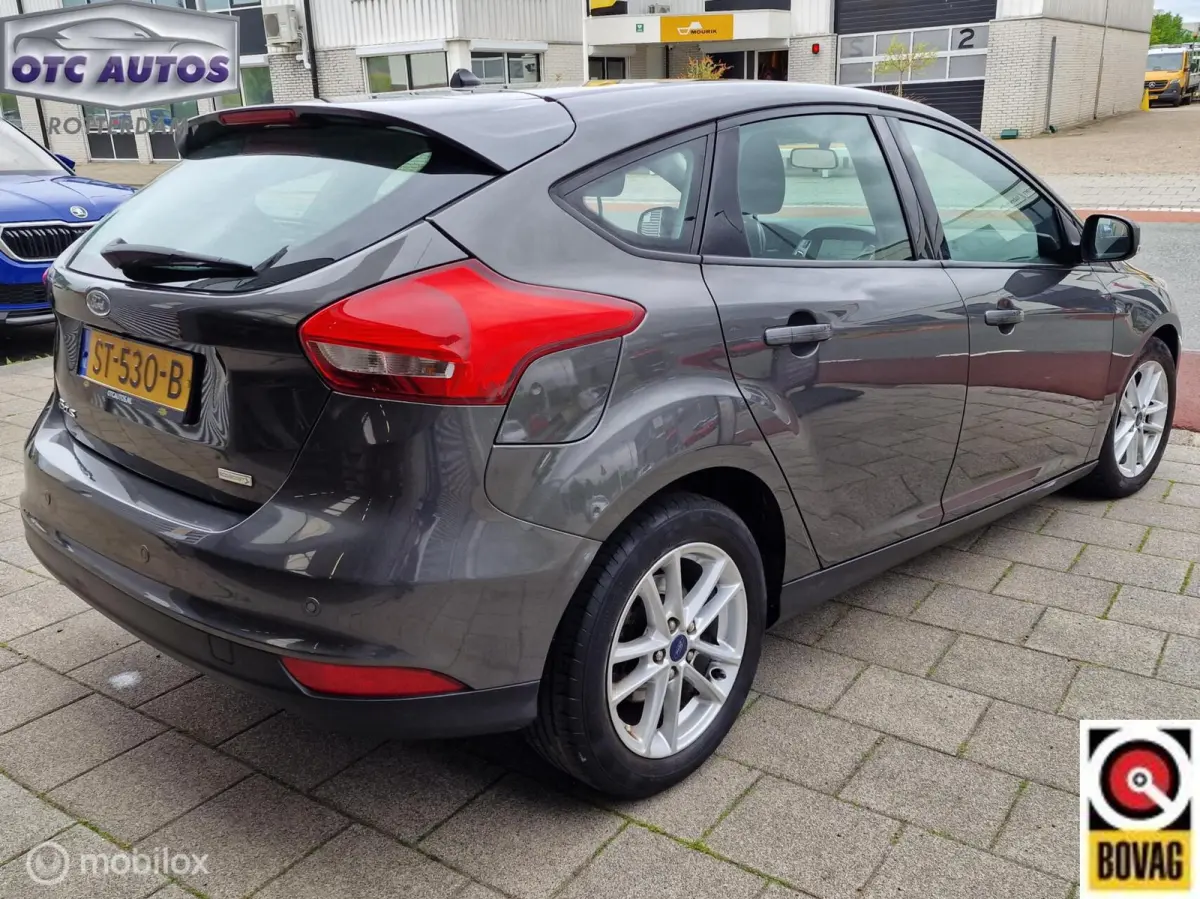 1.0 ST-Line Dealer onderhouden bijzonder nette auto