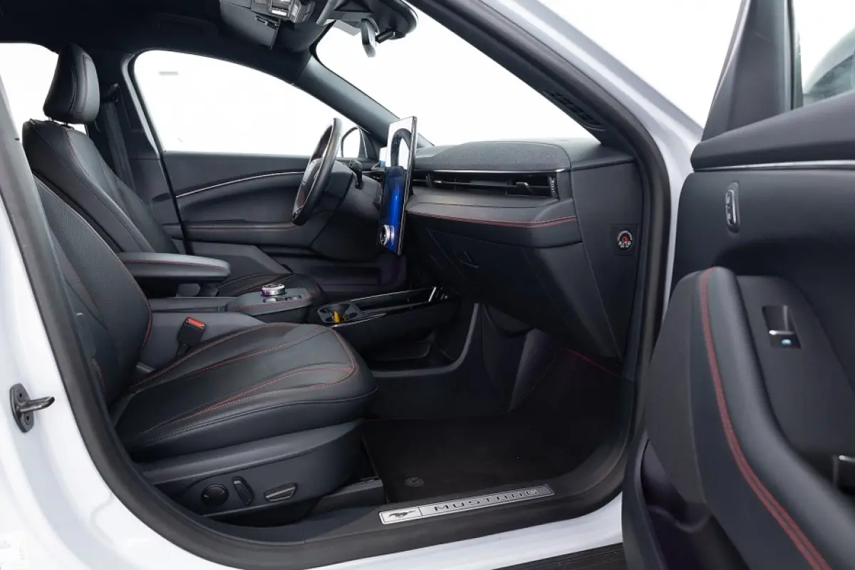 Extended AWD 98 kWh *SOH 98.4%* LEDER | Full LED | CAMERA !